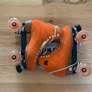 Moxi RollerSkate Clementine - Like NEW - Size 9 - Model 2021